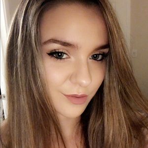 Meet your Posher, Laurel